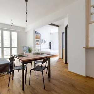  Apartment Life & Mico Cosy And Functional